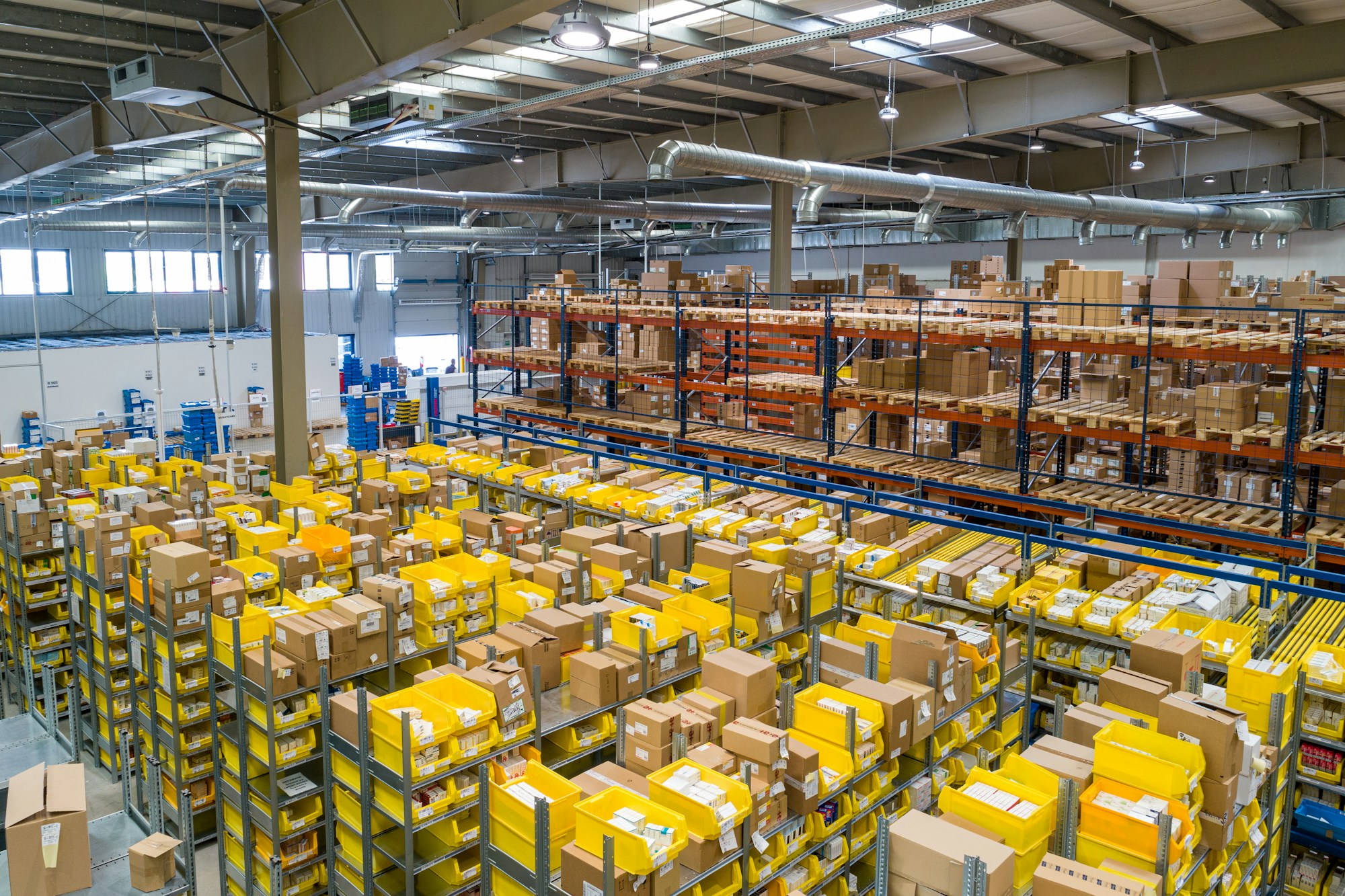 Parcel handling and logistics facility